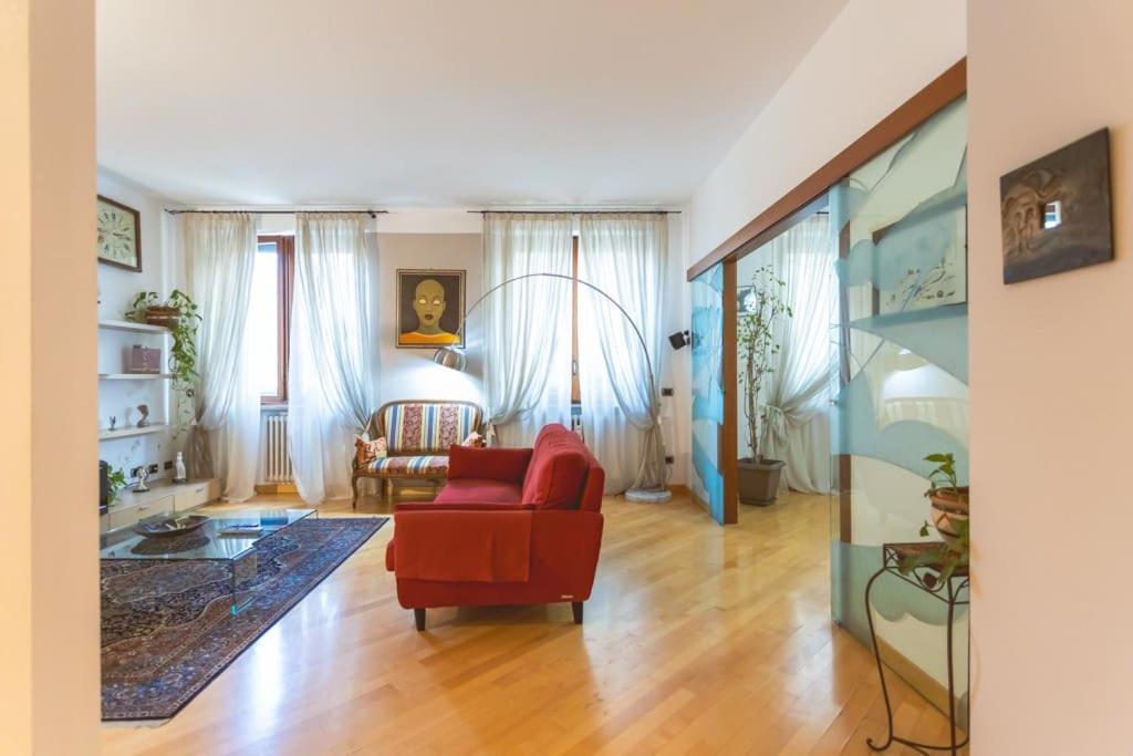 Ampia oasi a Porta Venezia: Casa in Milano centro