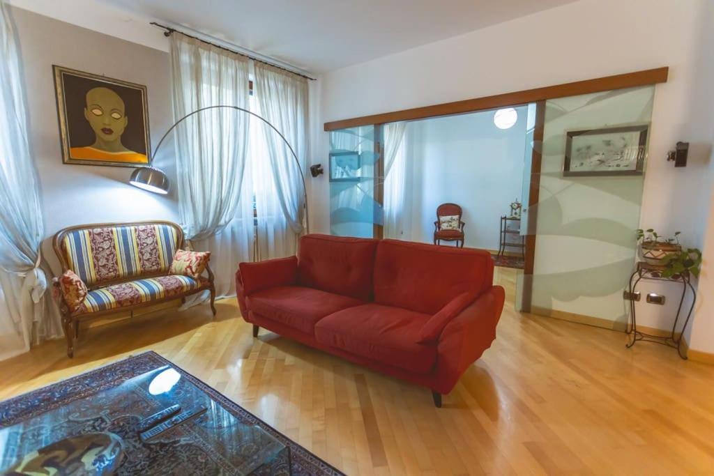 Ampia oasi a Porta Venezia: Casa in Milano centro