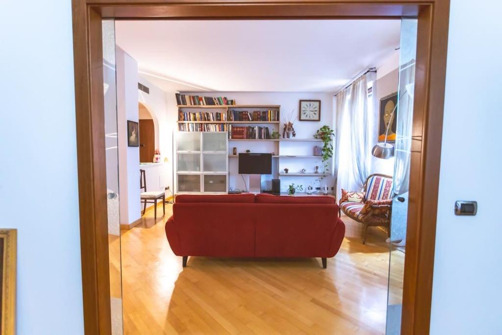 Ampia oasi a Porta Venezia: Casa in Milano centro
