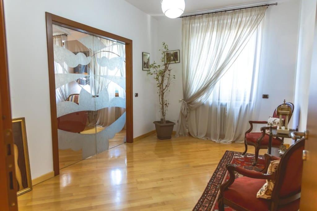 Ampia oasi a Porta Venezia: Casa in Milano centro