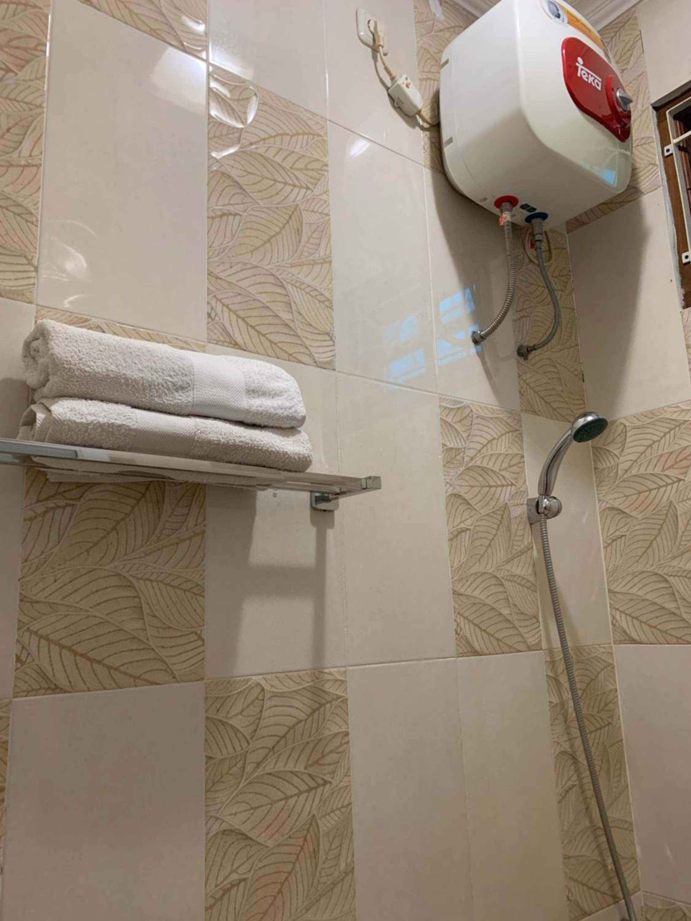 Photo 18