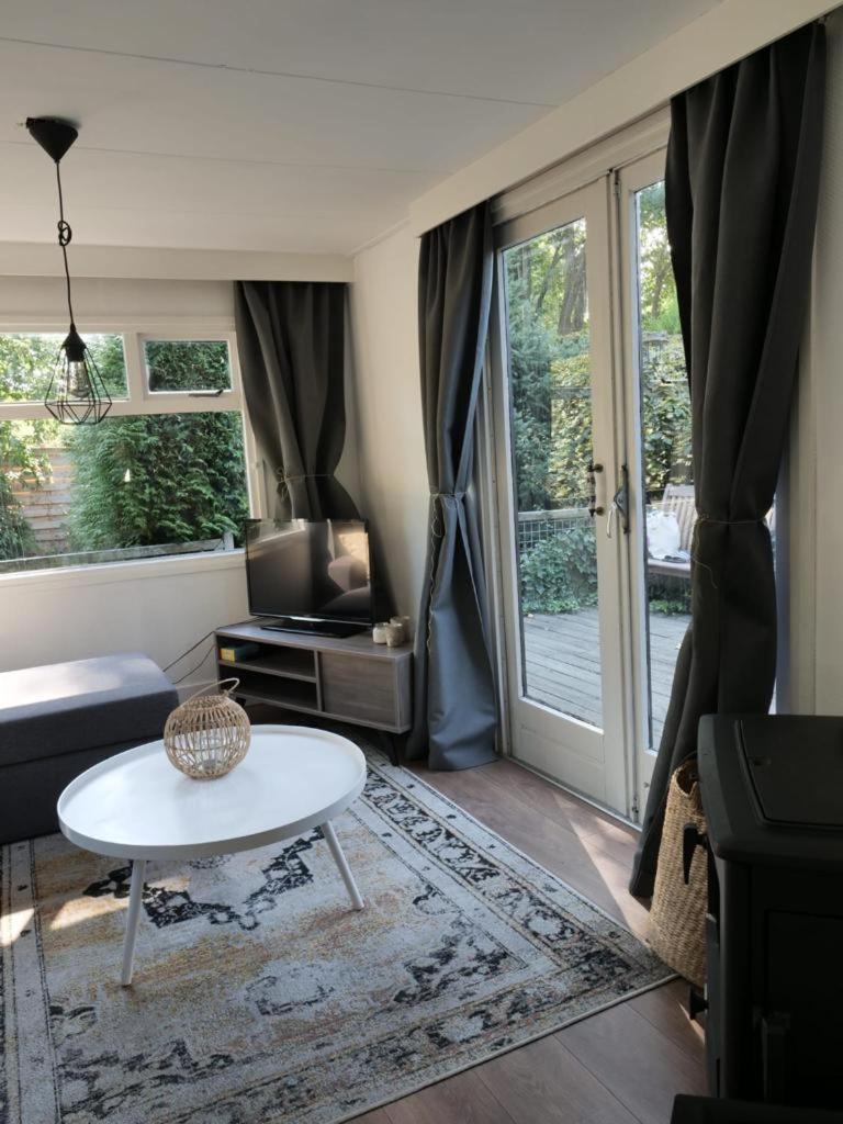 Gezellige Chalet met airco en vele faciliteiten! view 2