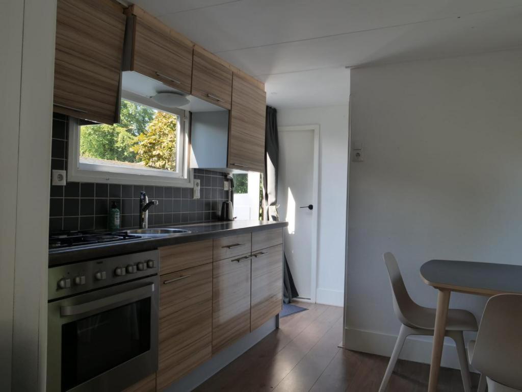 Gezellige Chalet met airco en vele faciliteiten! view 5