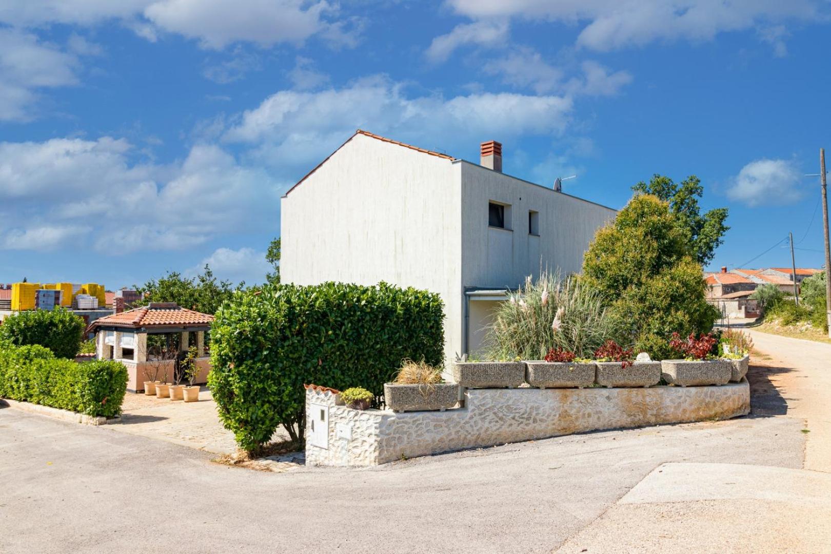Villa Lelaina near Pula with private Pool and 3 km from the beach view 5
