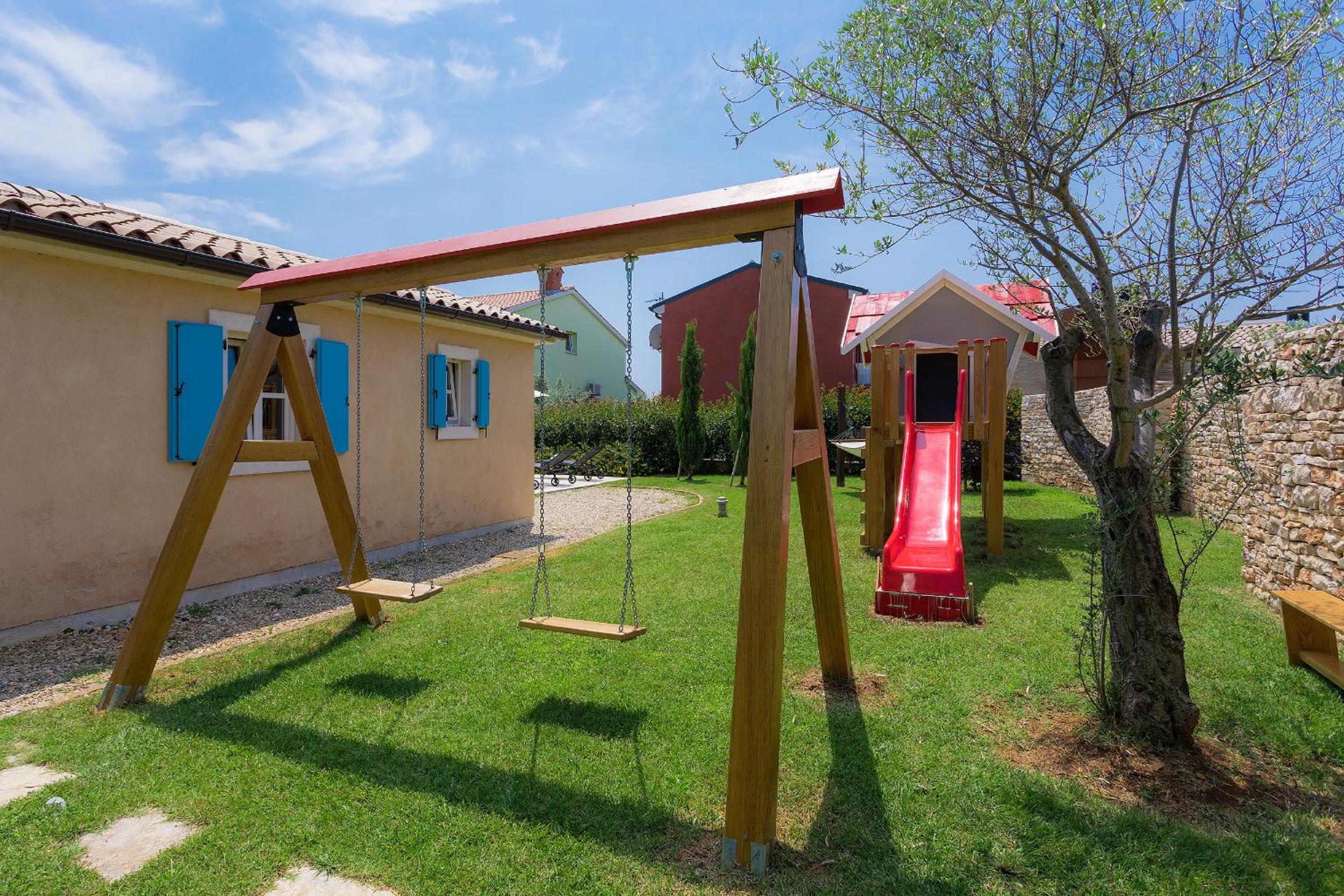 Villa Luka in Fažana with pool & playground only 600 meter from the beach view 5