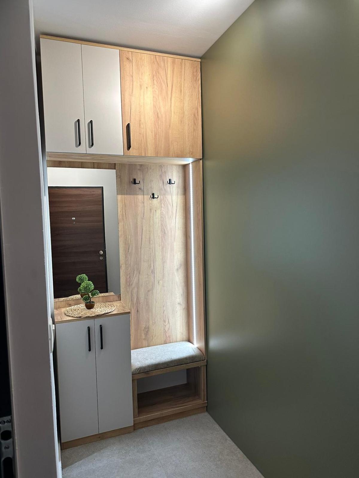 Nanda Studio Apartment - Free Private Parking