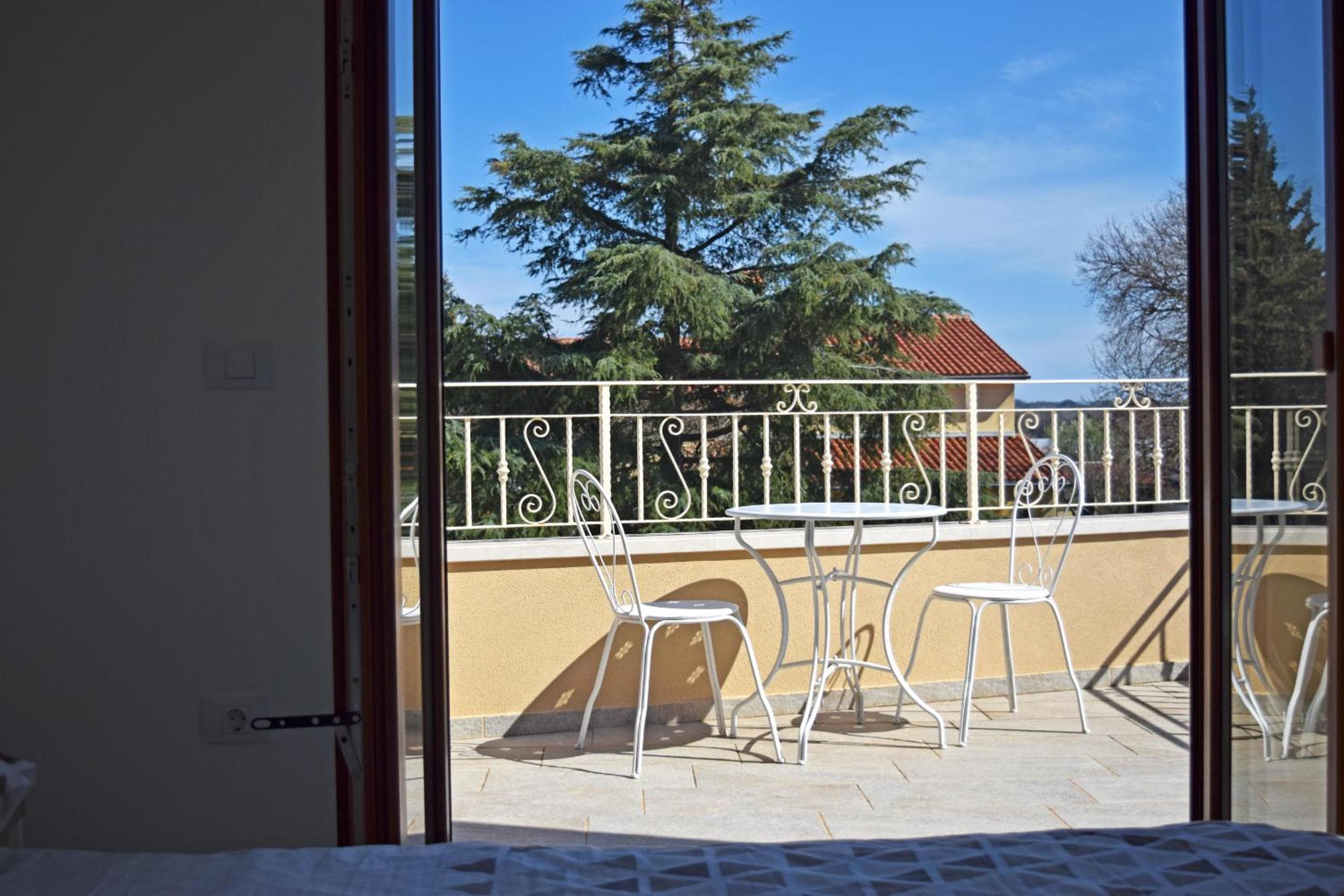 Villa Markulin near Medulin for 8 people only 2km from the beach - pet friendly view 4
