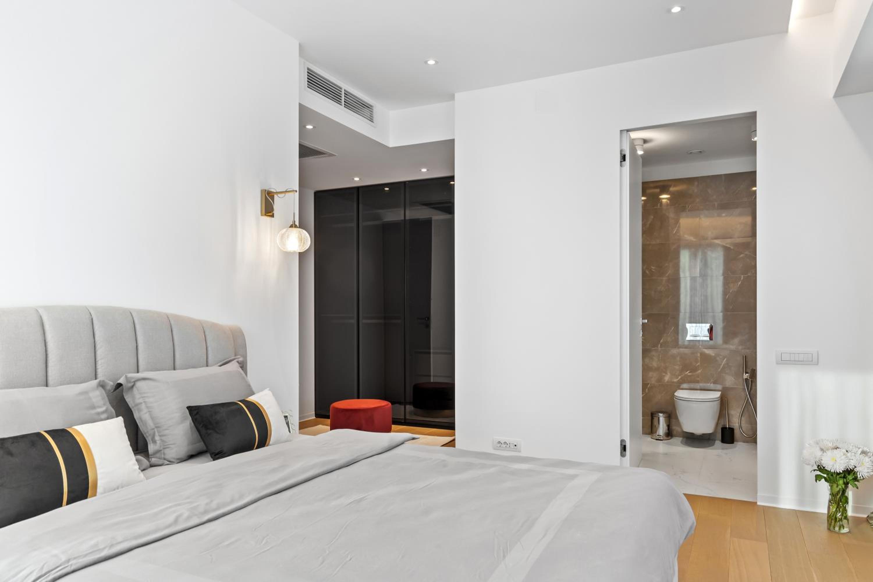 ONE Tower Apartments