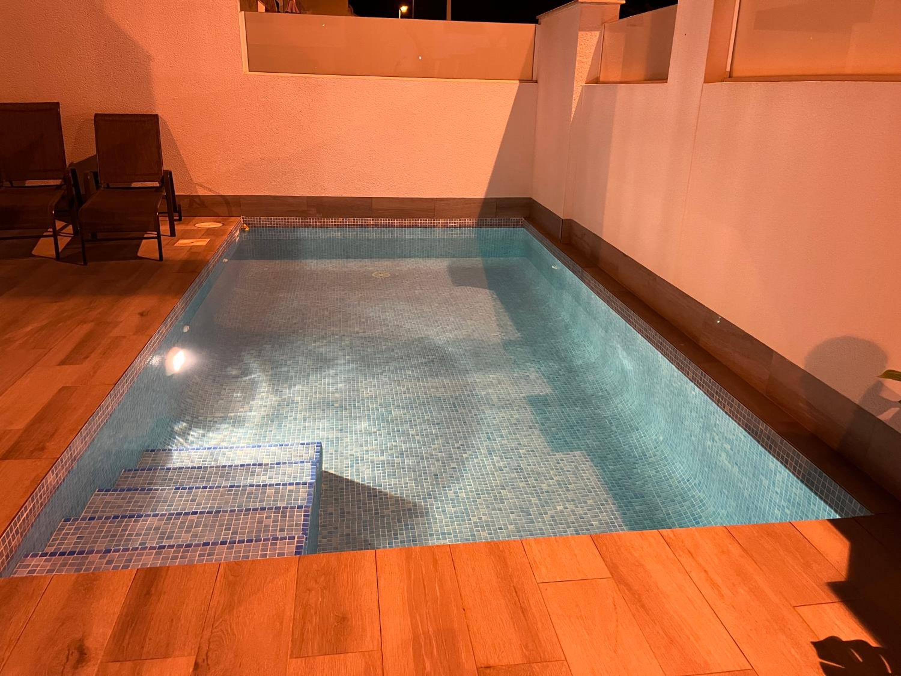Luxury Three Bedroom Villa with Private pool and rooftop Solarium