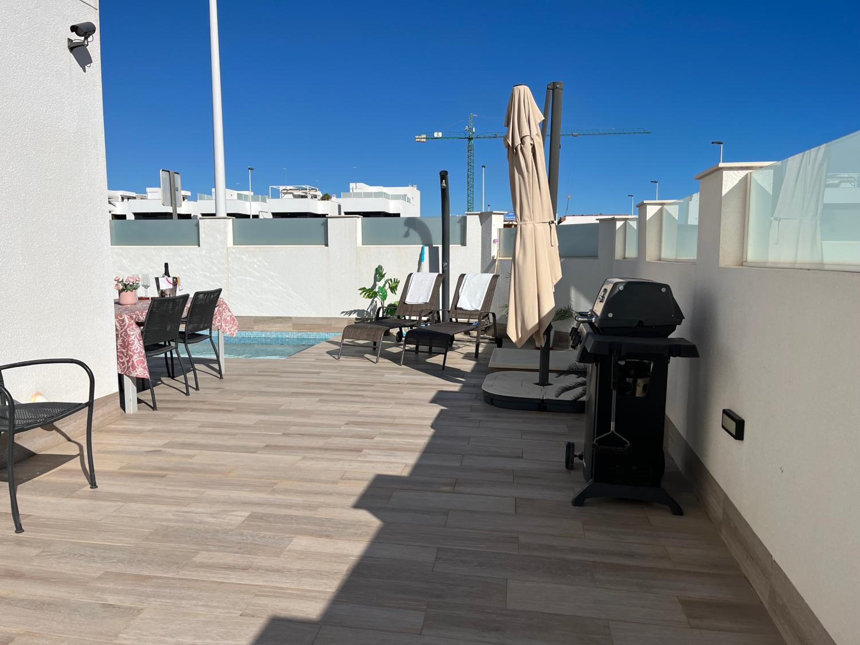 Luxury Three Bedroom Villa with Private pool and rooftop Solarium