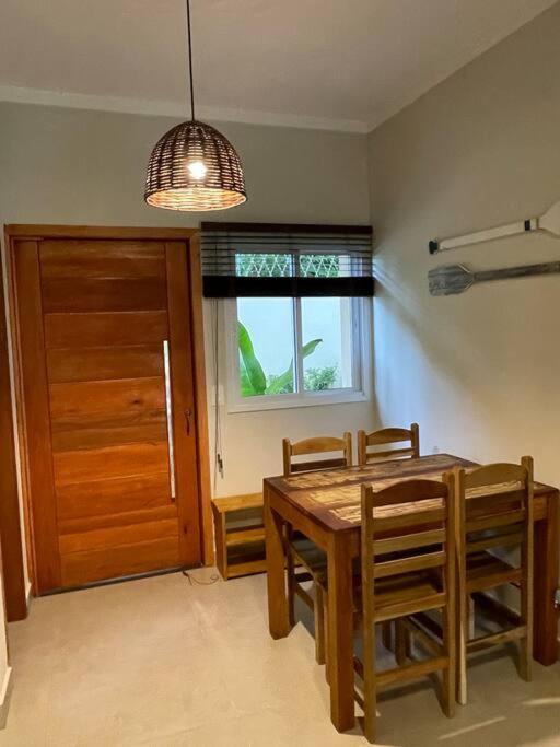 Linda Casa em uma linda praia - Santiago/ Maresias