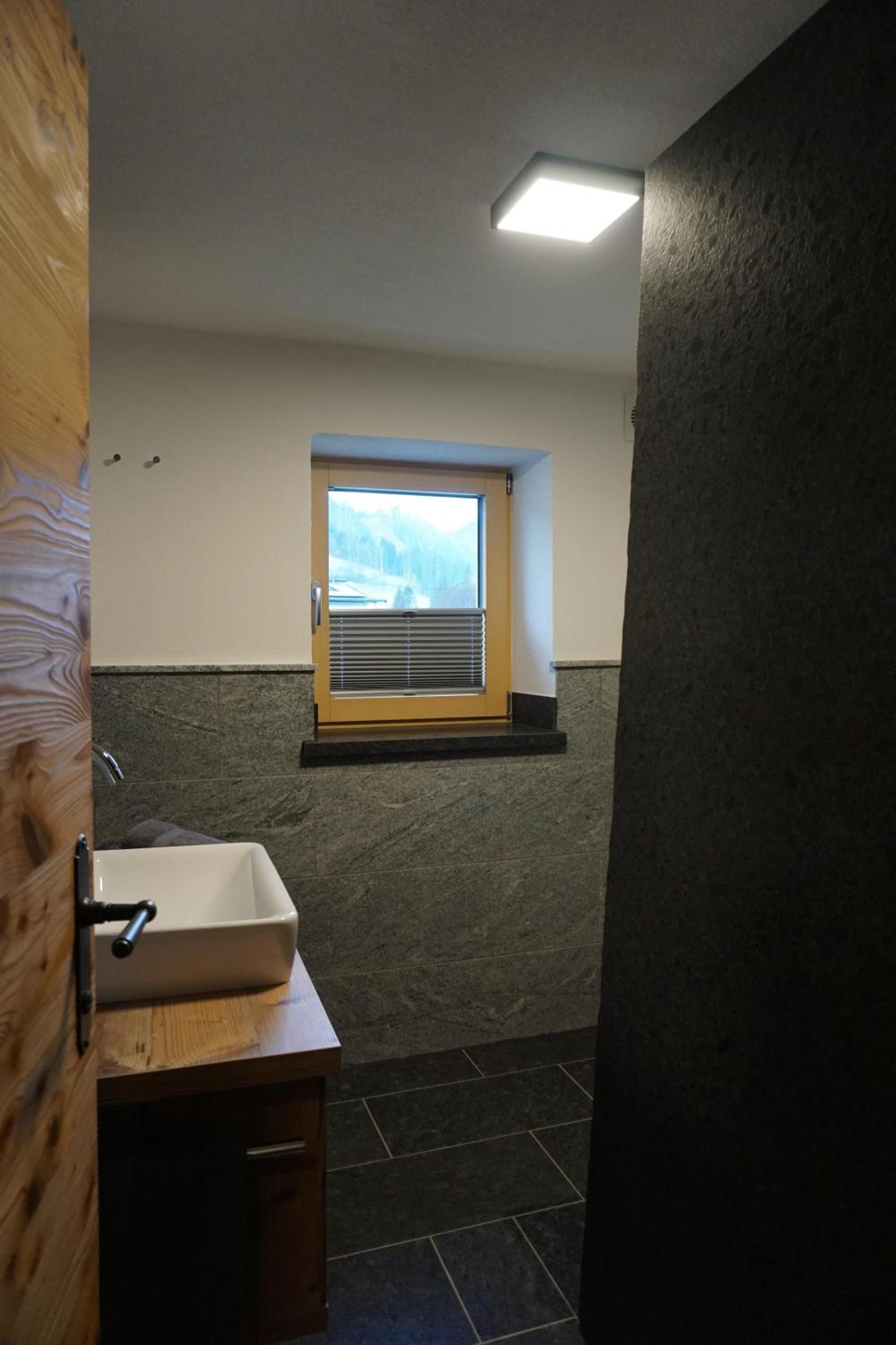 Photo 31