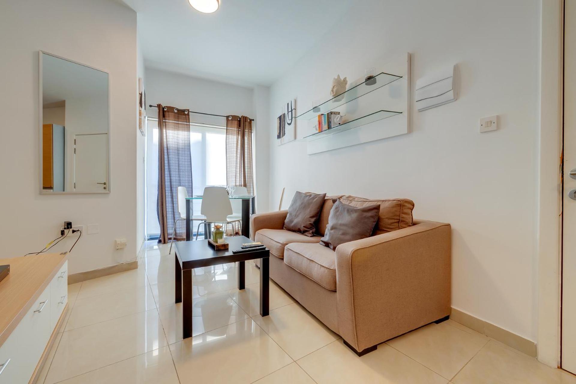 Tranquil Retreat Steps from St Julians Action — St Julian's