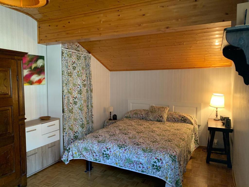 Crans Montana spacious 80m2 apartment with stunning view & bus stop outside