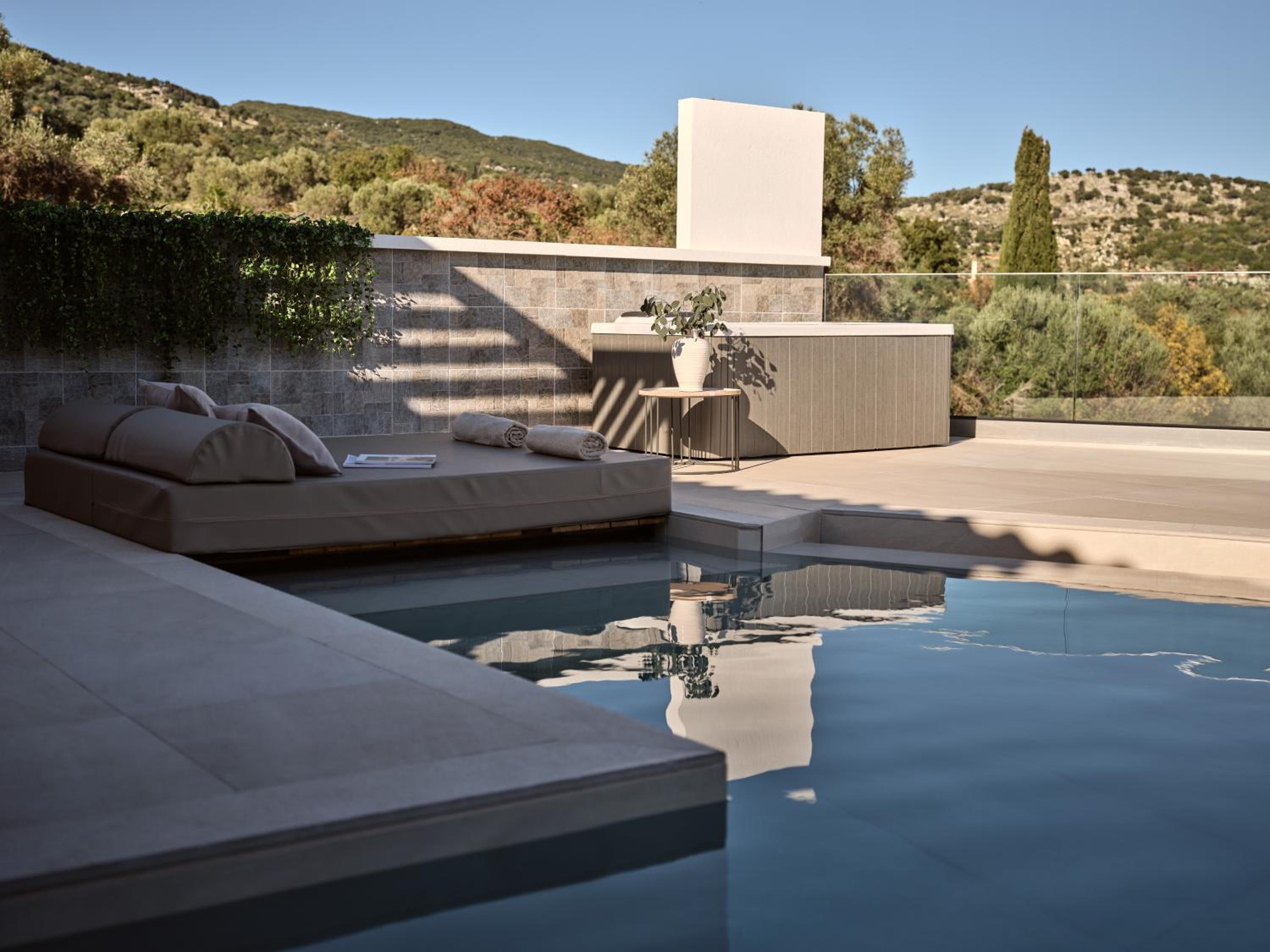 Ocean Luxury Villas view 3