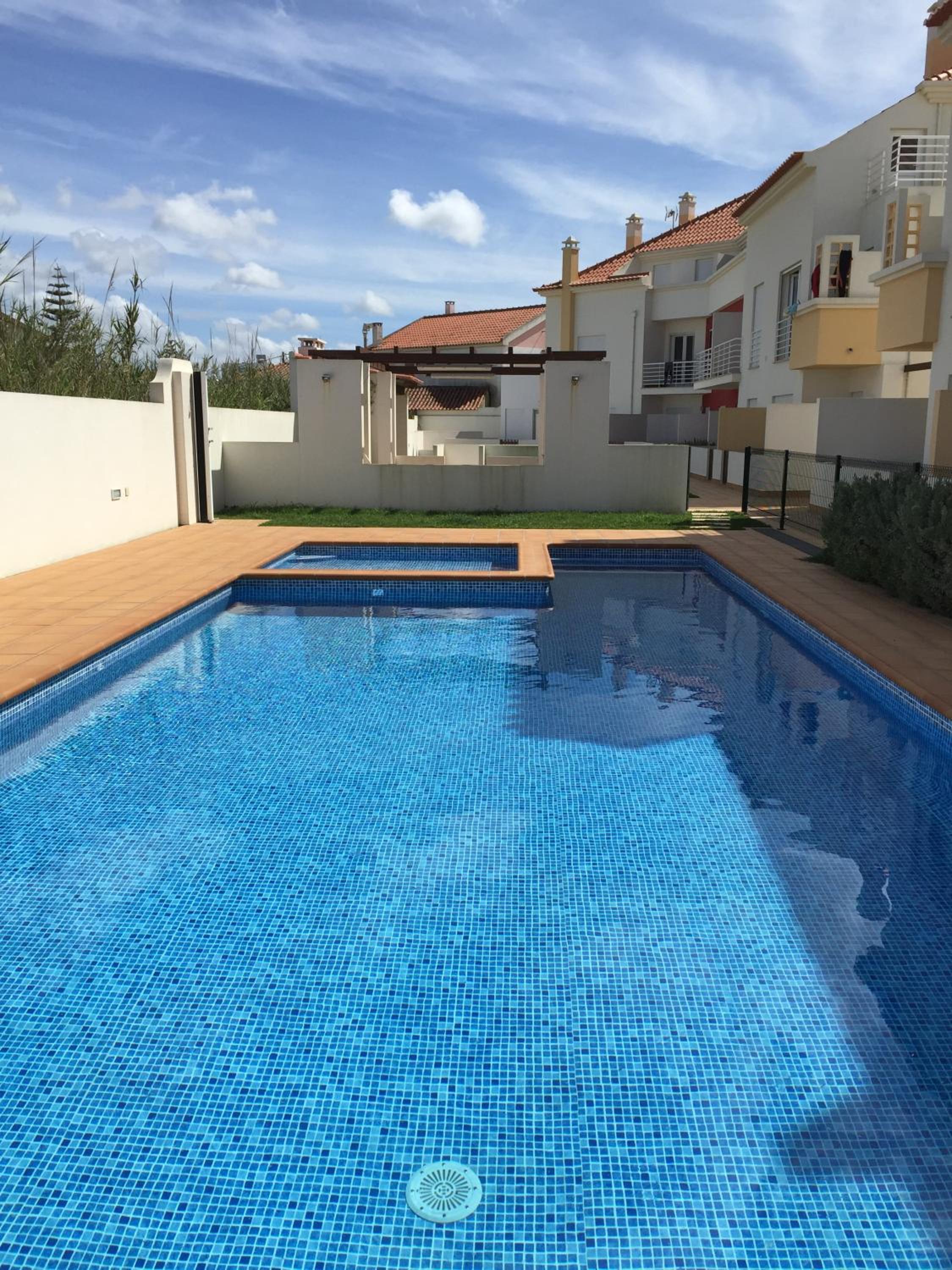 Paradise Apartments view 4