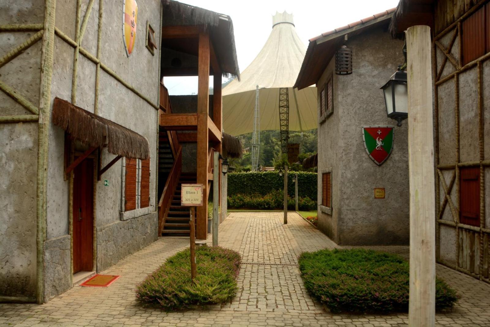 Hotel Magique Le Canton - Image 1