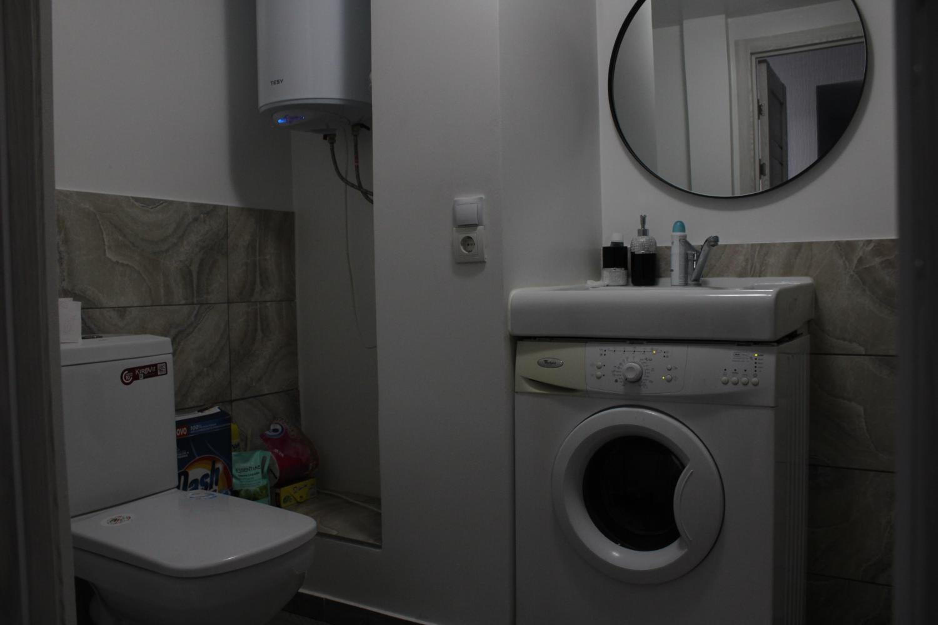 Photo 10