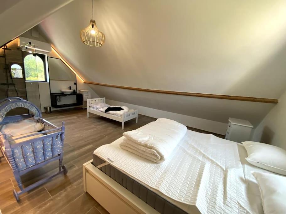 P25 Luxueuze villa met 5 kamers voor 10 personen, 760m van strand met garage en tuin