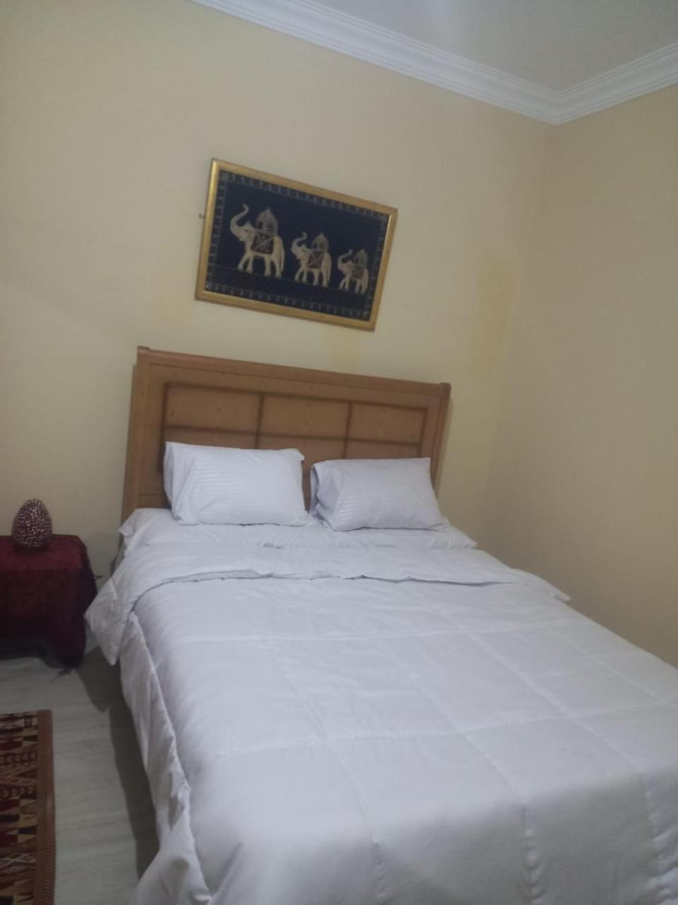 2 bedroom cozy aprt view 2