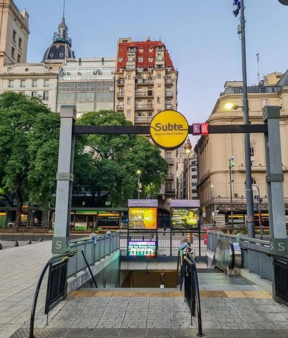La Platea de Bs As 8A Cama King y Balcón al Palacio Libertad