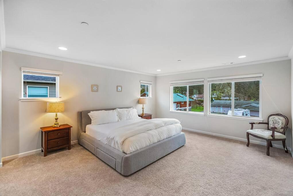 Serenity Shores in Kenmore view 3