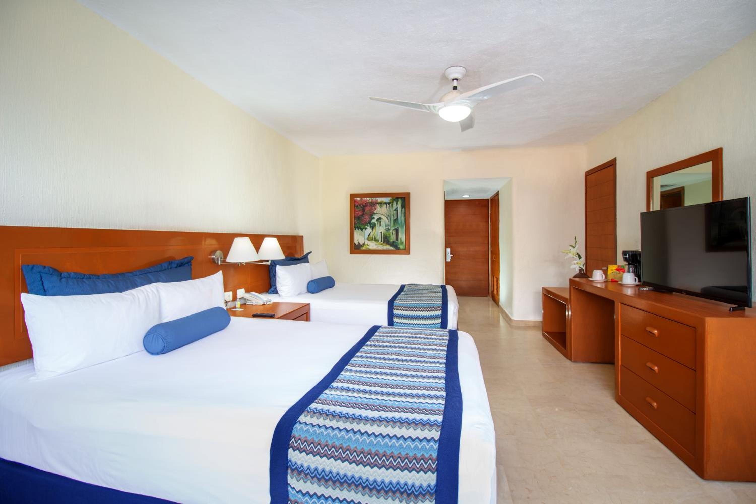 Puerto Vallarta Vacations - Plaza Pelicanos Grand Beach Resort All Inclusive - Property Image 39