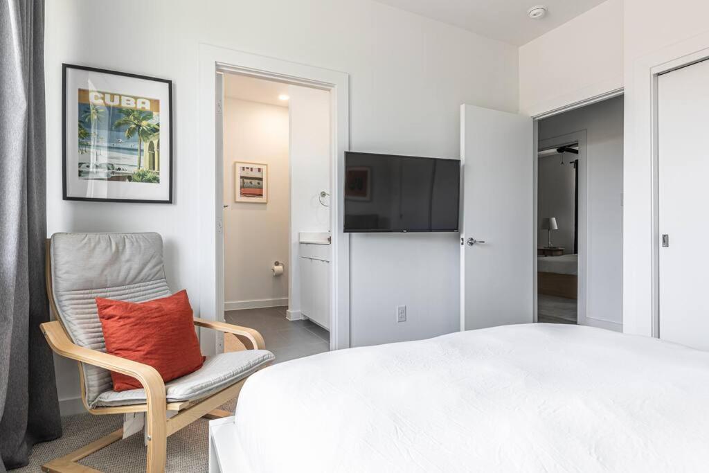 Amazing Location Modern 2-Bed Townhome view 5