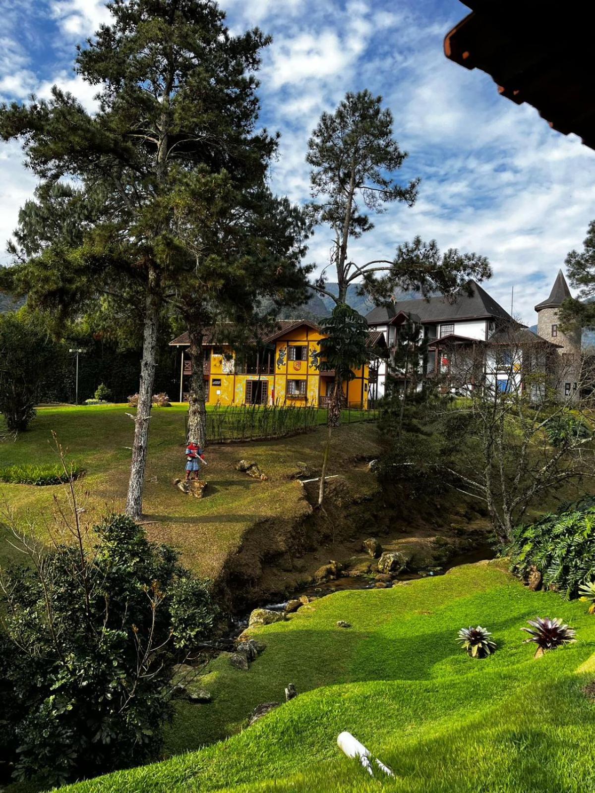 Village Le Canton