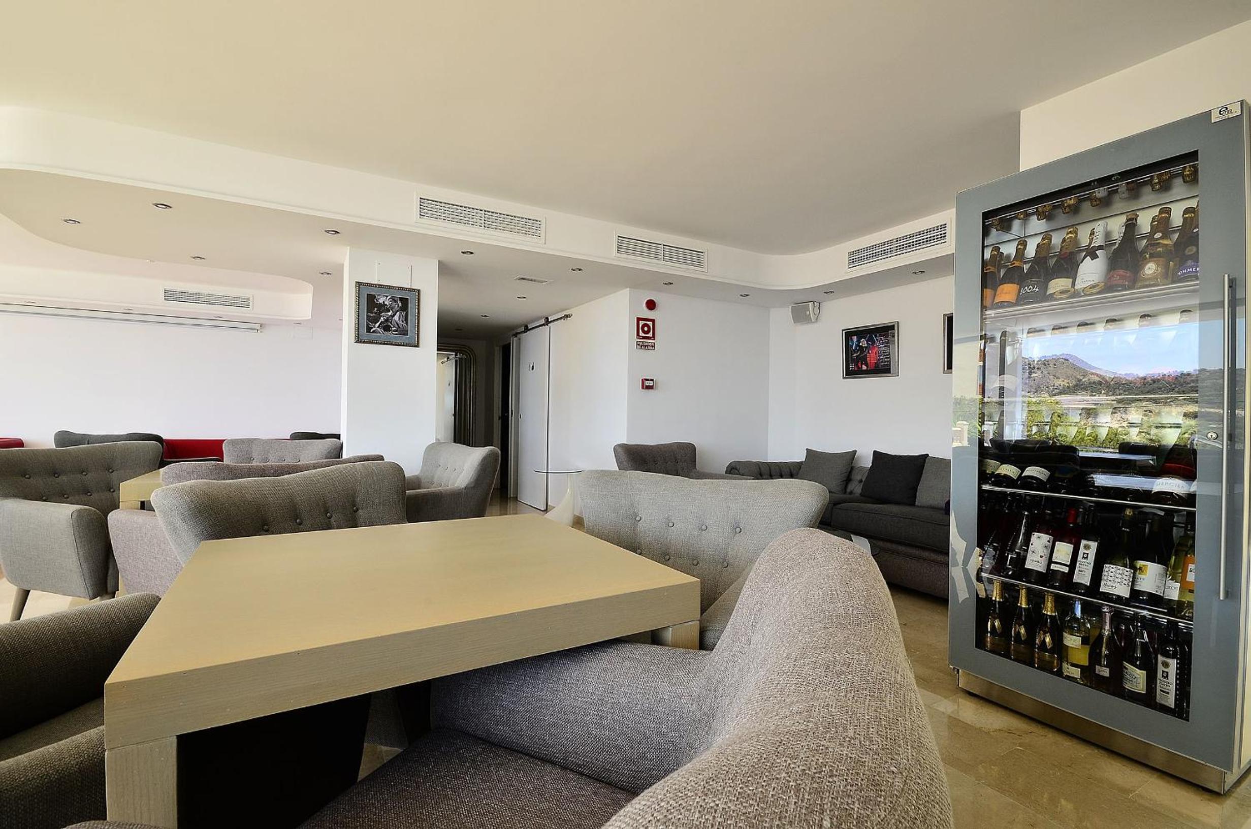 lounge
