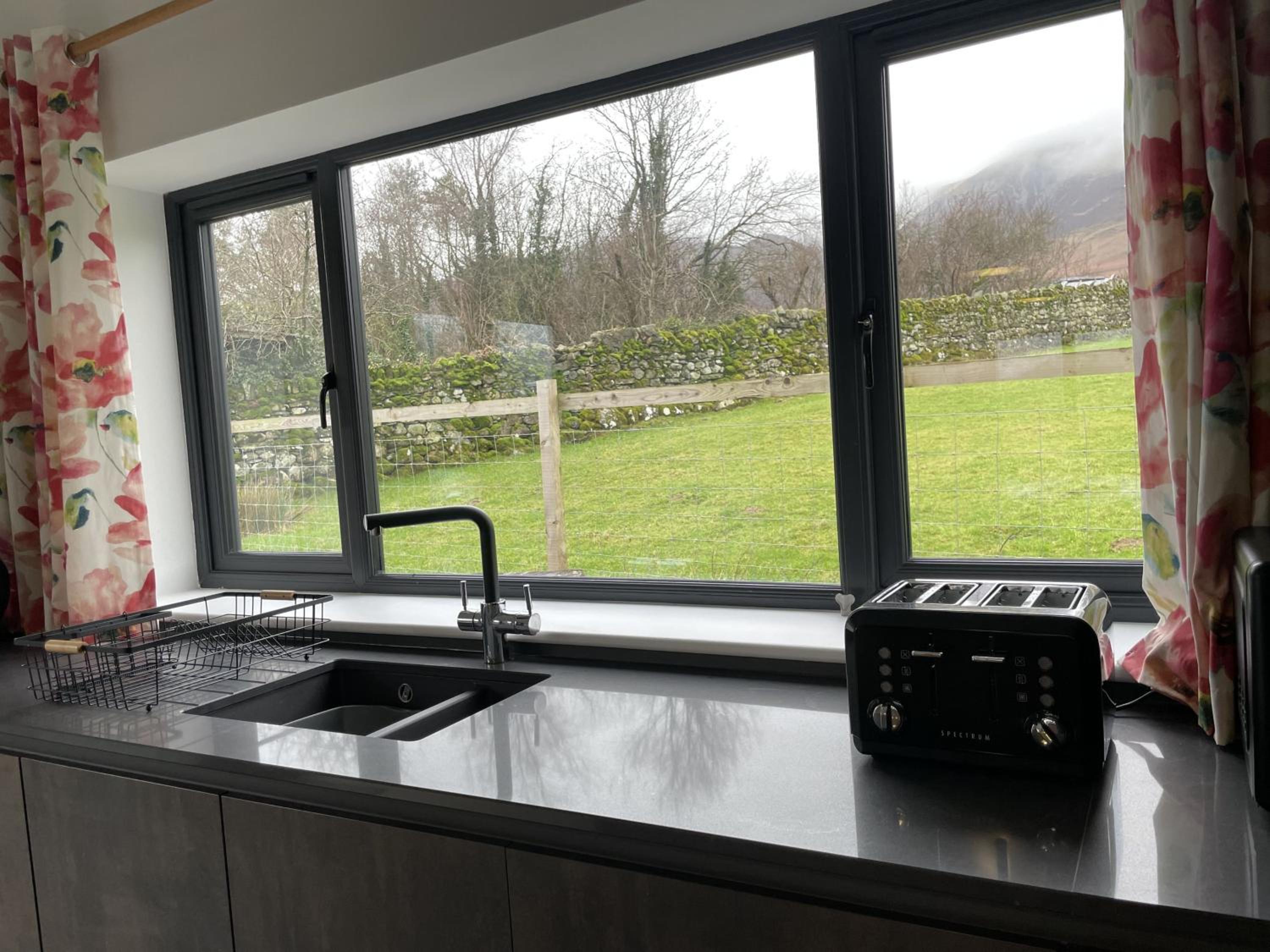 Langrigg Cottage HOT TUB HIRE AVAILABLE