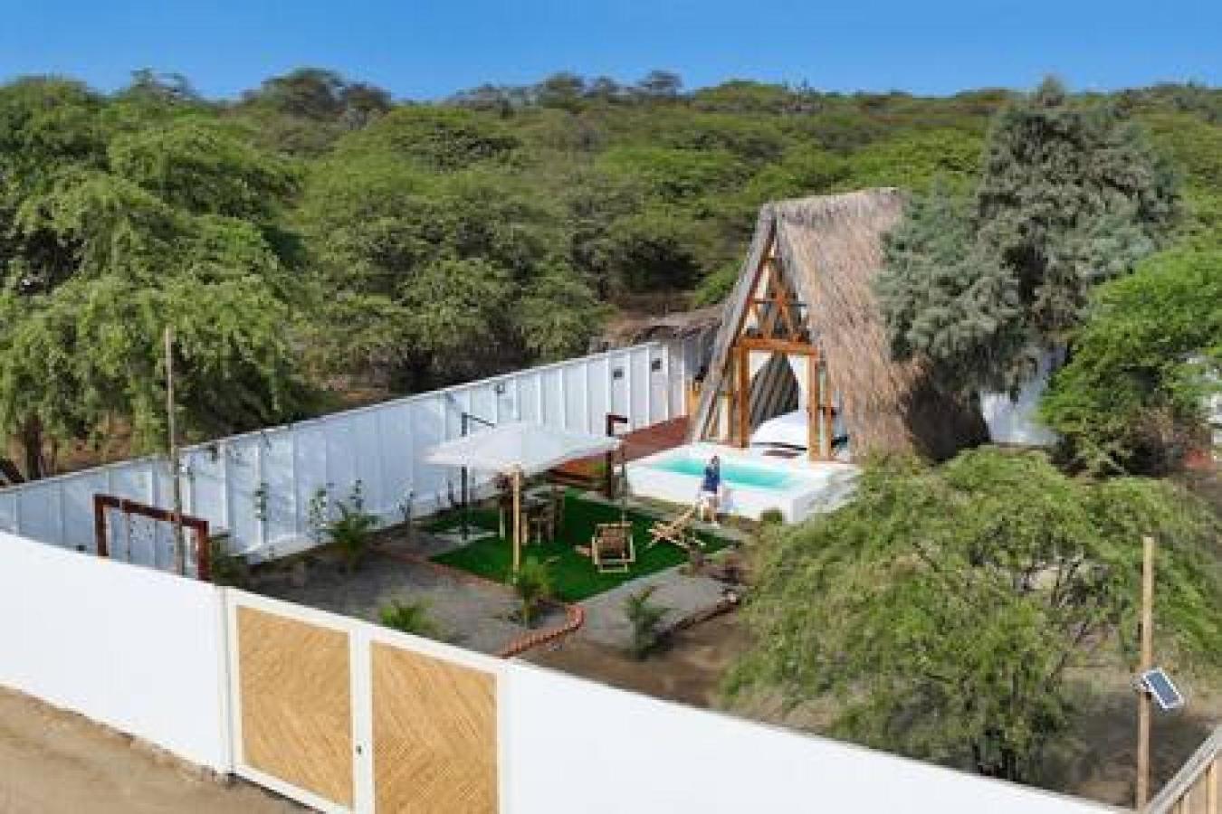 Love Shack,Pool,Parking,BBQ,Private Paradise.