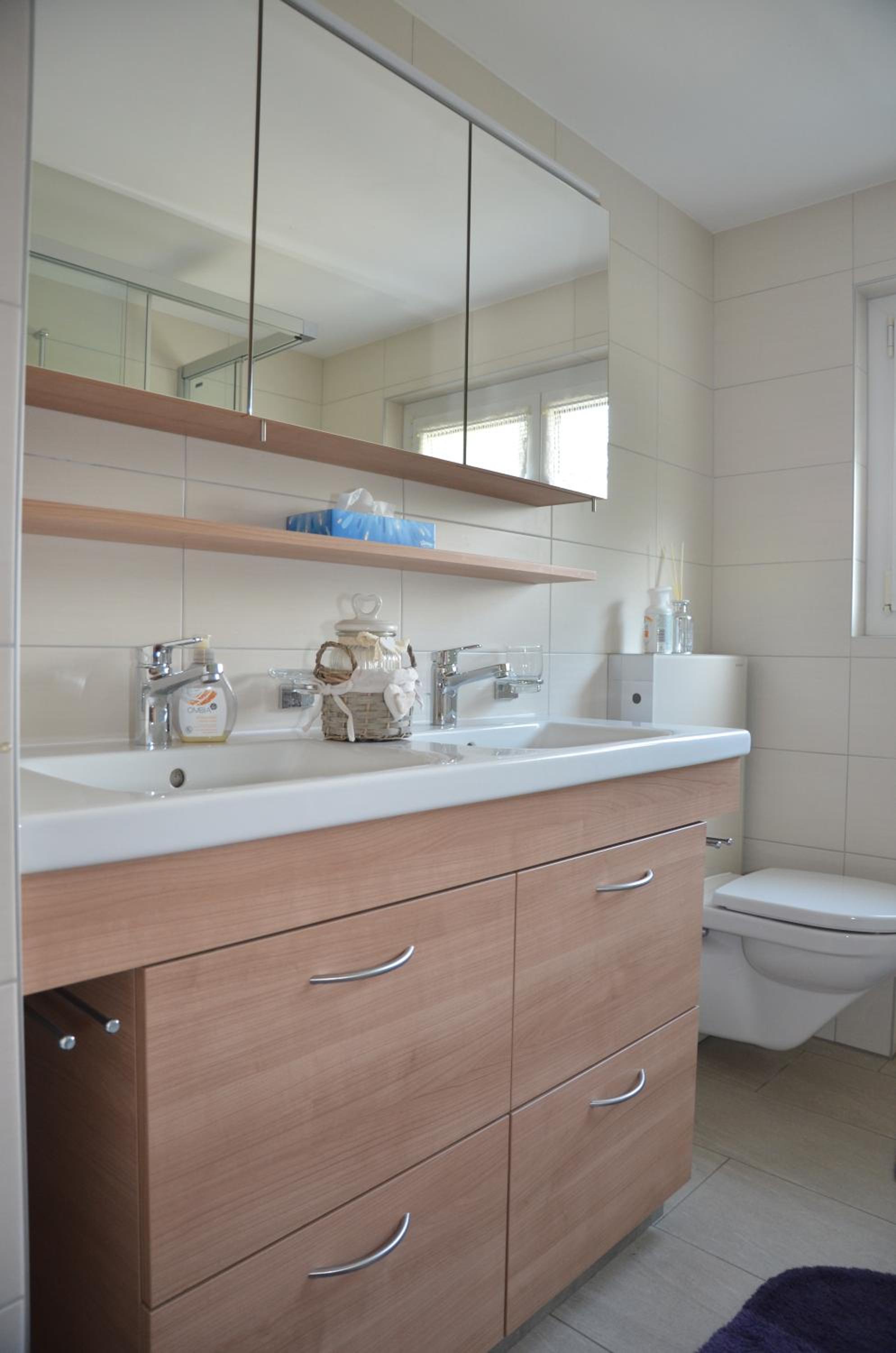 Grosse, schöne Wohnung im Grünen