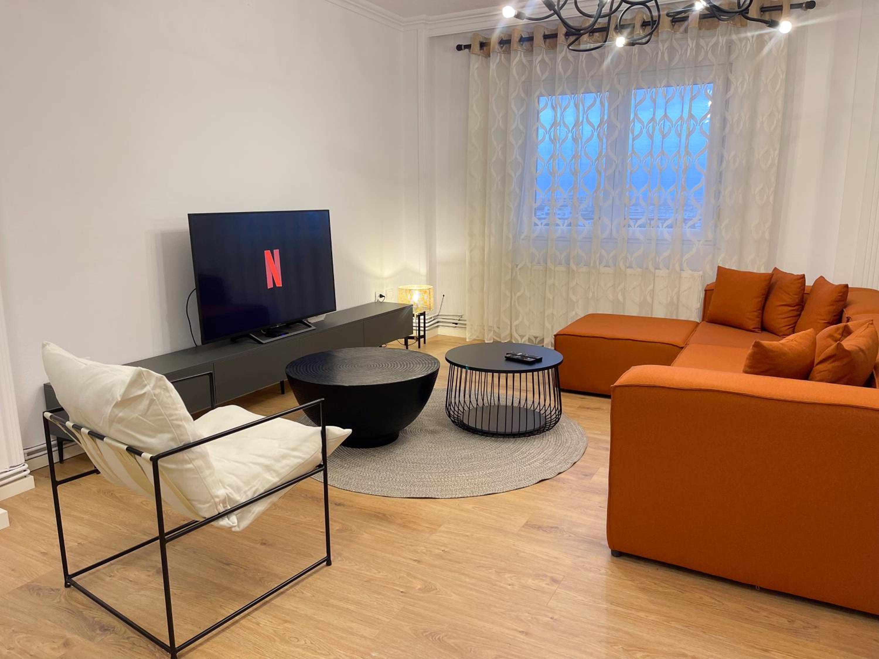 AquaZen Apartments