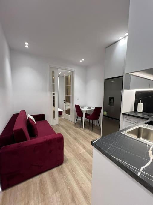 Spacious Apartment Ish-Blloku Area