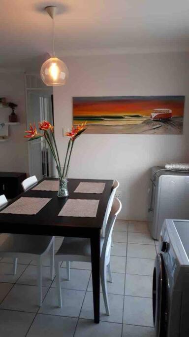 Family & Pet-Friendly Cottage off Umhlanga Rocks view 4
