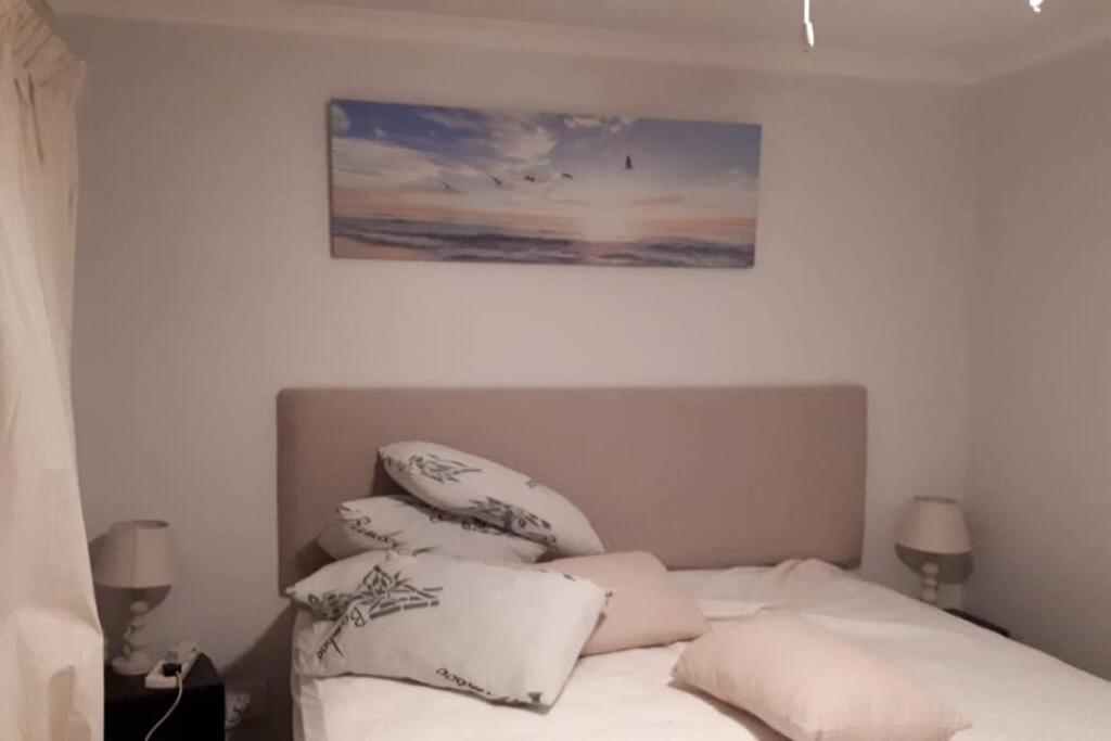 Family & Pet-Friendly Cottage off Umhlanga Rocks view 5