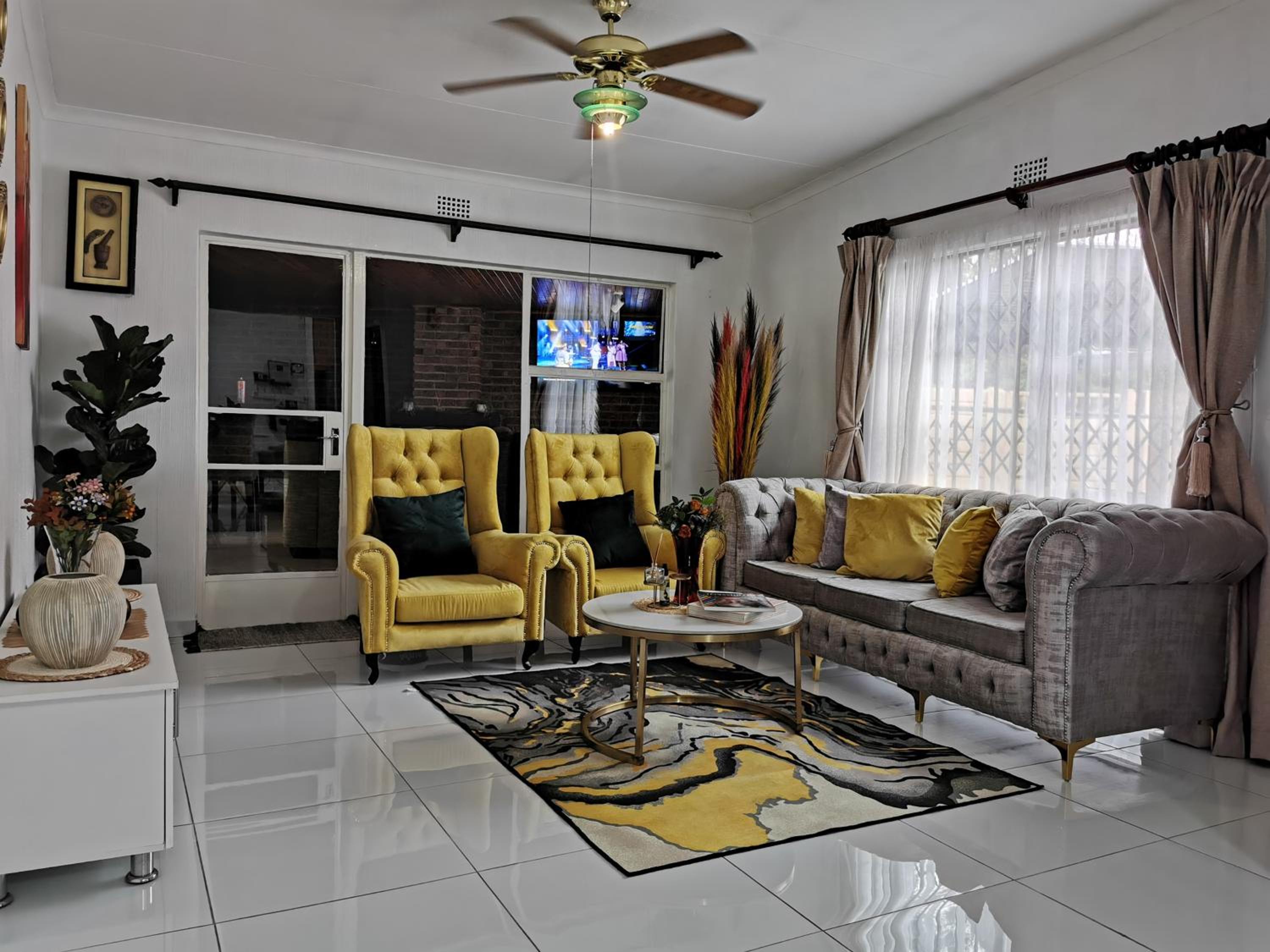 Stunning 2 Bedrooms and 2 Bathroom No loadshedding