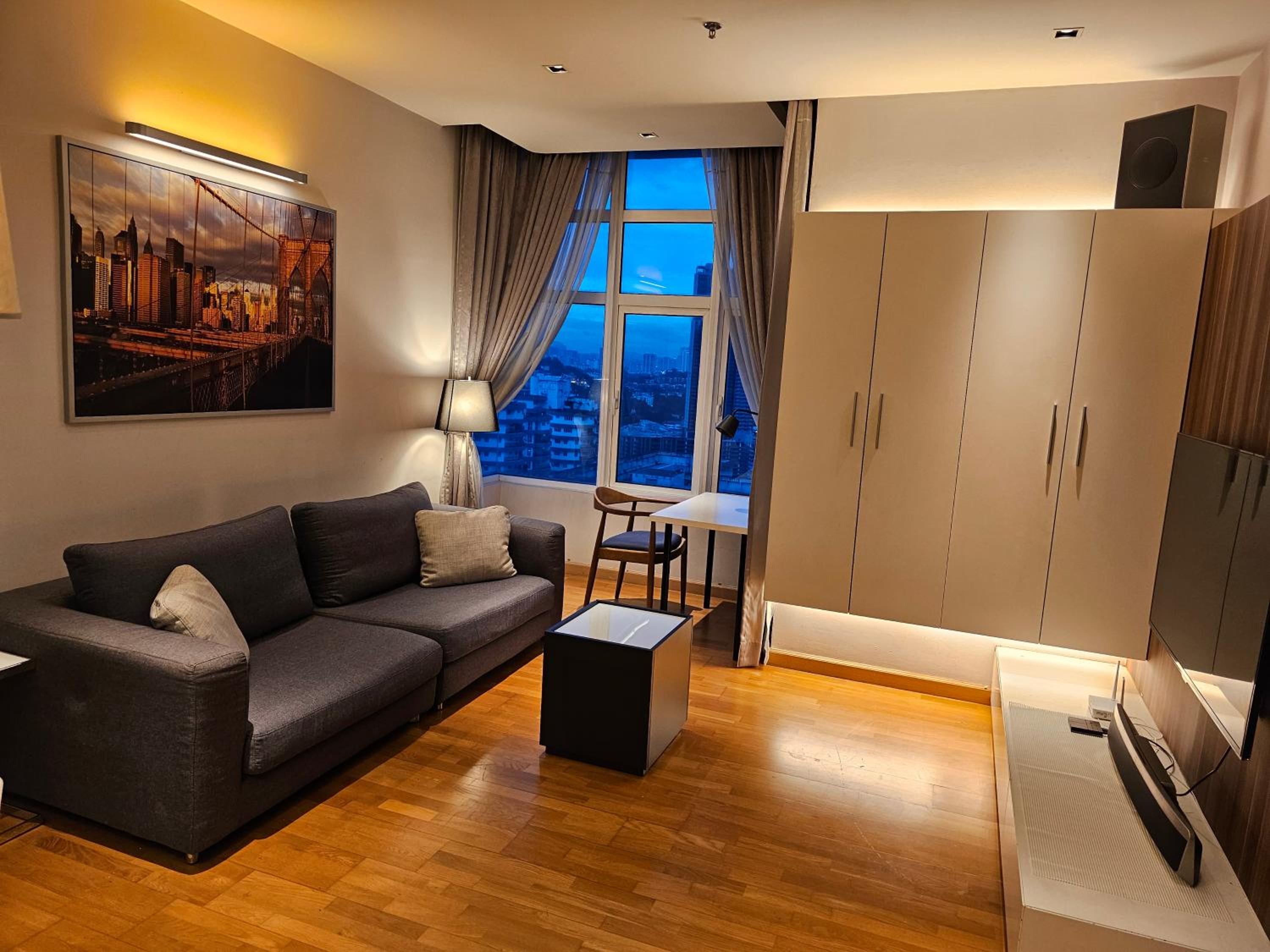 Premier 2BR Suites, Dua Sentral