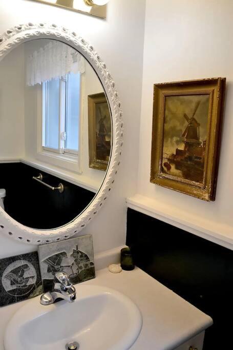 Cellar House NOTL - Entire Home in the Heart of Niagara-on-the-Lake