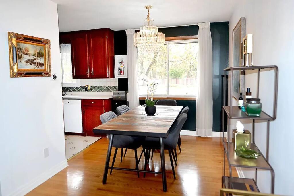 Cellar House NOTL - Entire Home in the Heart of Niagara-on-the-Lake