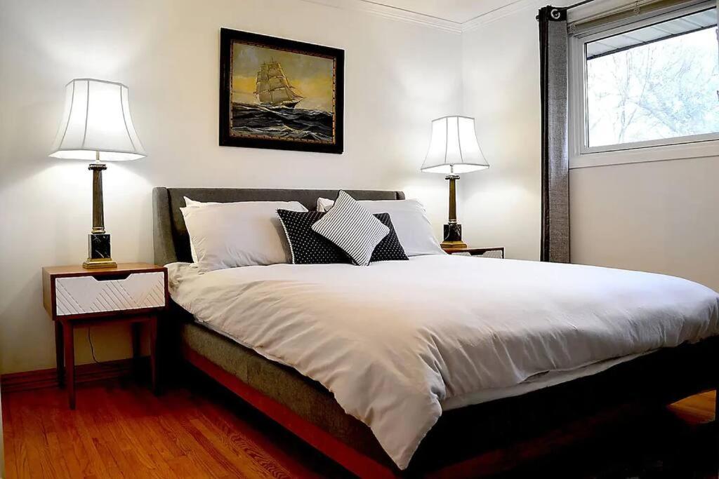 Cellar House NOTL - Entire Home in the Heart of Niagara-on-the-Lake
