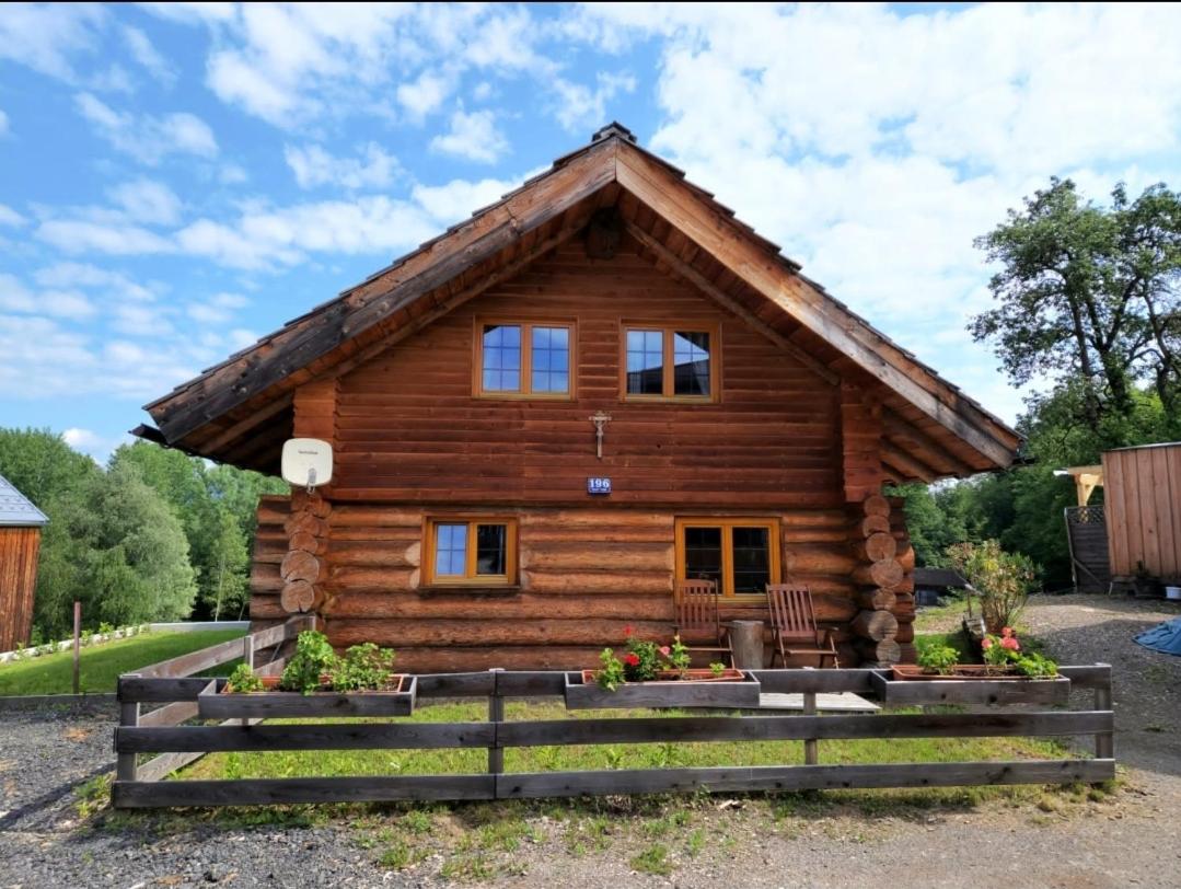 Naturstammhaus Pauker