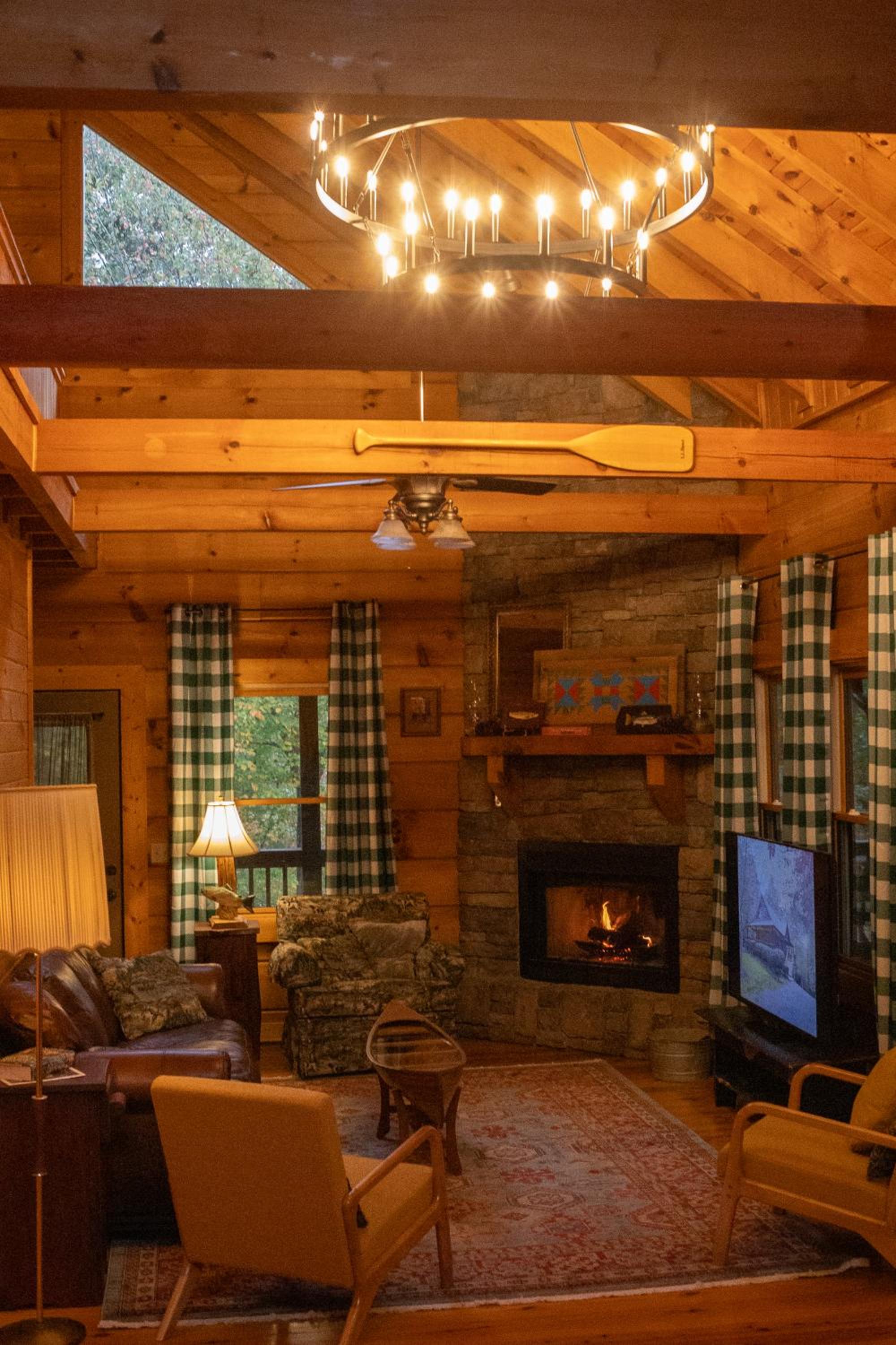 Troutmanor South