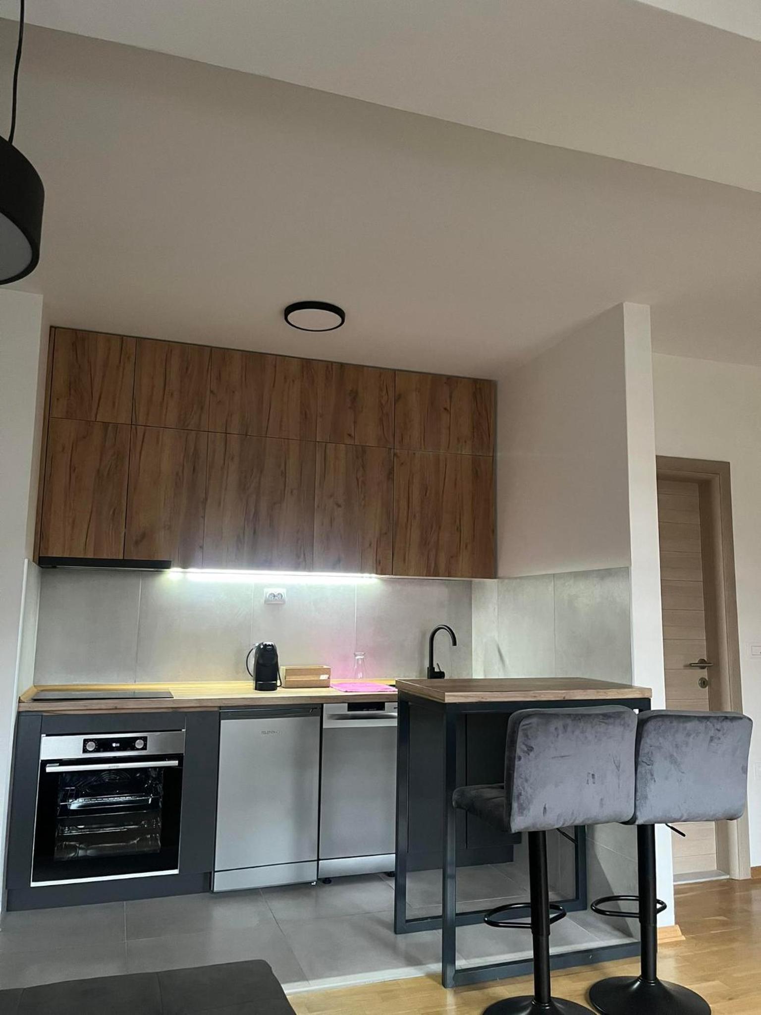 STELLAR APARTMENT