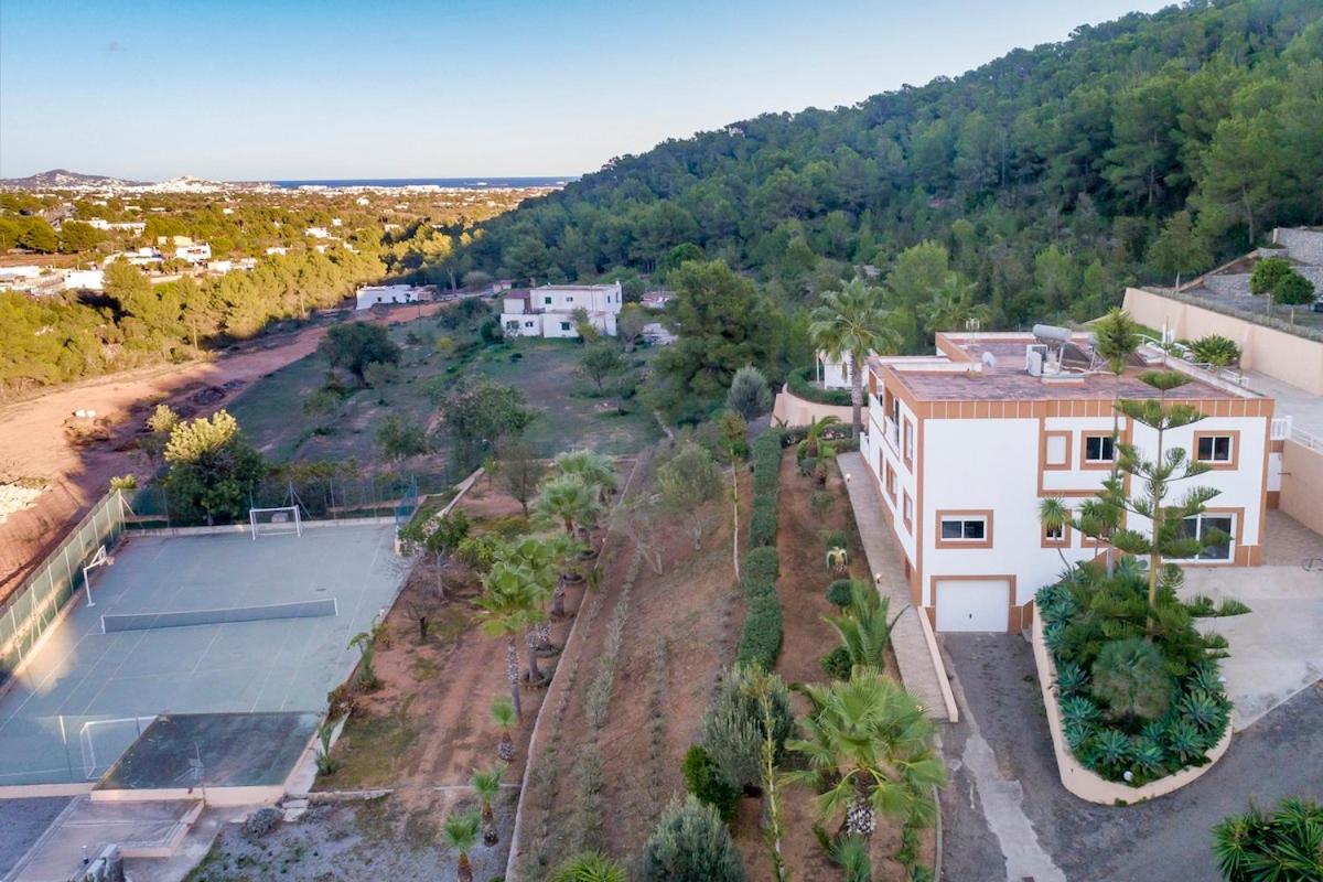 Large Villa near Ibiza Town Sleeps 22 view 3