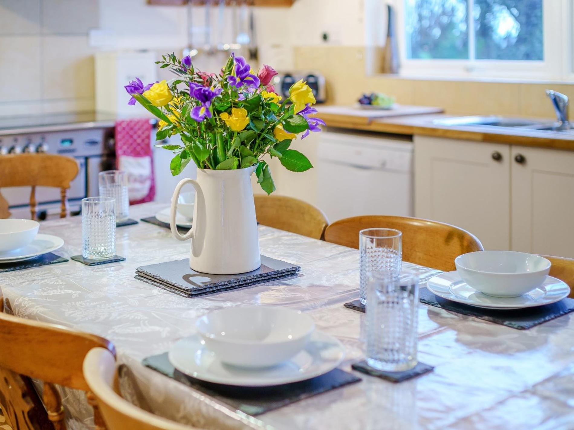3 Bed in Bideford HAVEB view 3