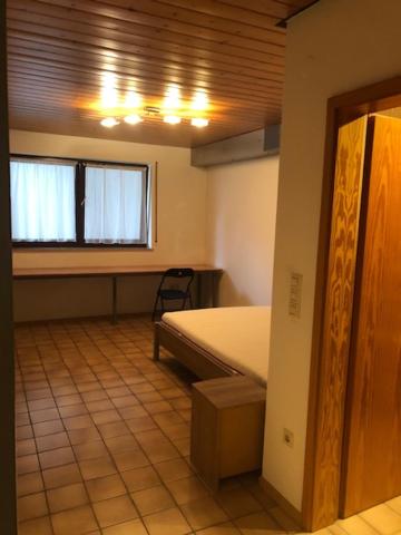 2 Zimmer Apartment 45 qm, möbliert