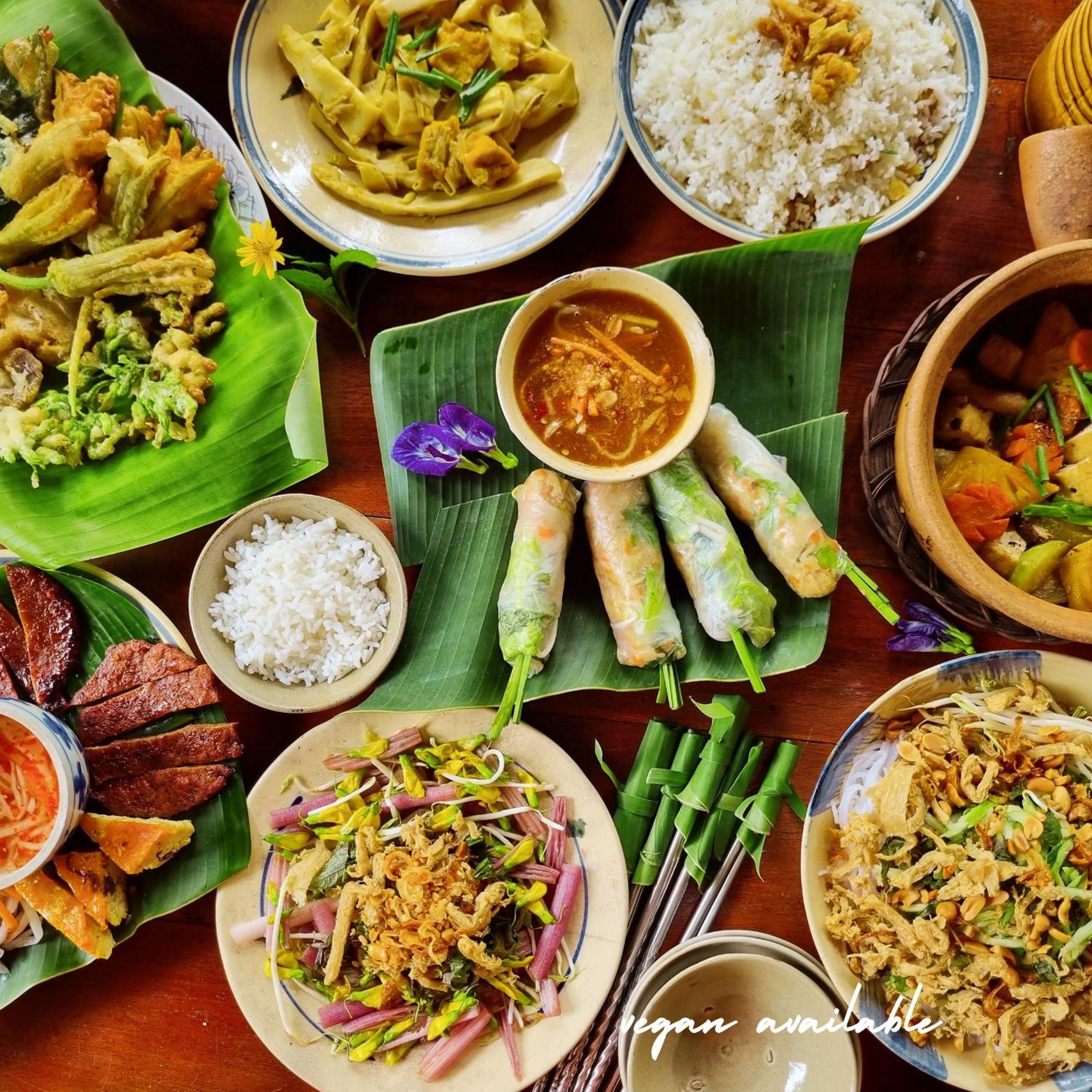 The Zen - InnerZen Mekong Riverside homestay Ben Tre 1 bed for 1-2 persons, 2 beds for 3-4 persons