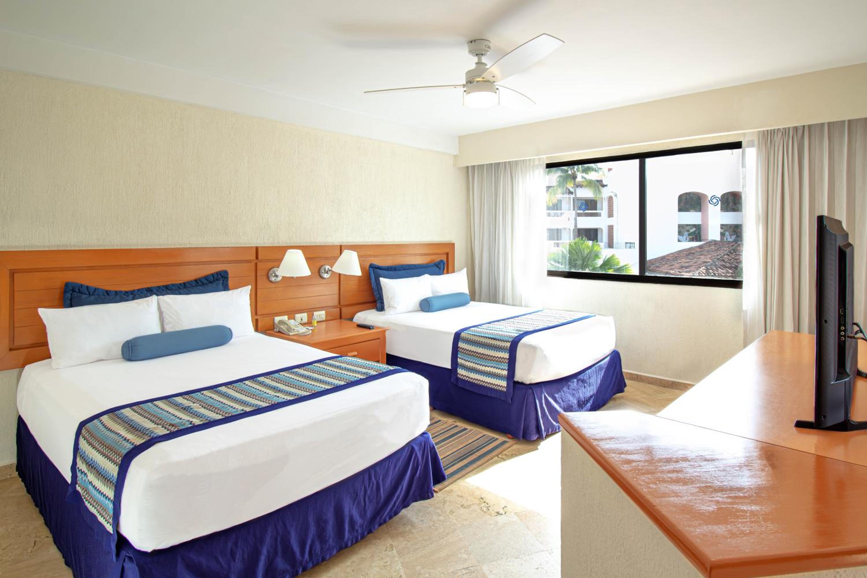 Puerto Vallarta Vacations - Plaza Pelicanos Grand Beach Resort All Inclusive - Property Image 37